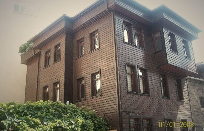 2nd Degree Wooden Architecture Example in Fatih